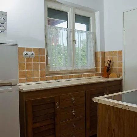 In Balatonmariafürdo 40863